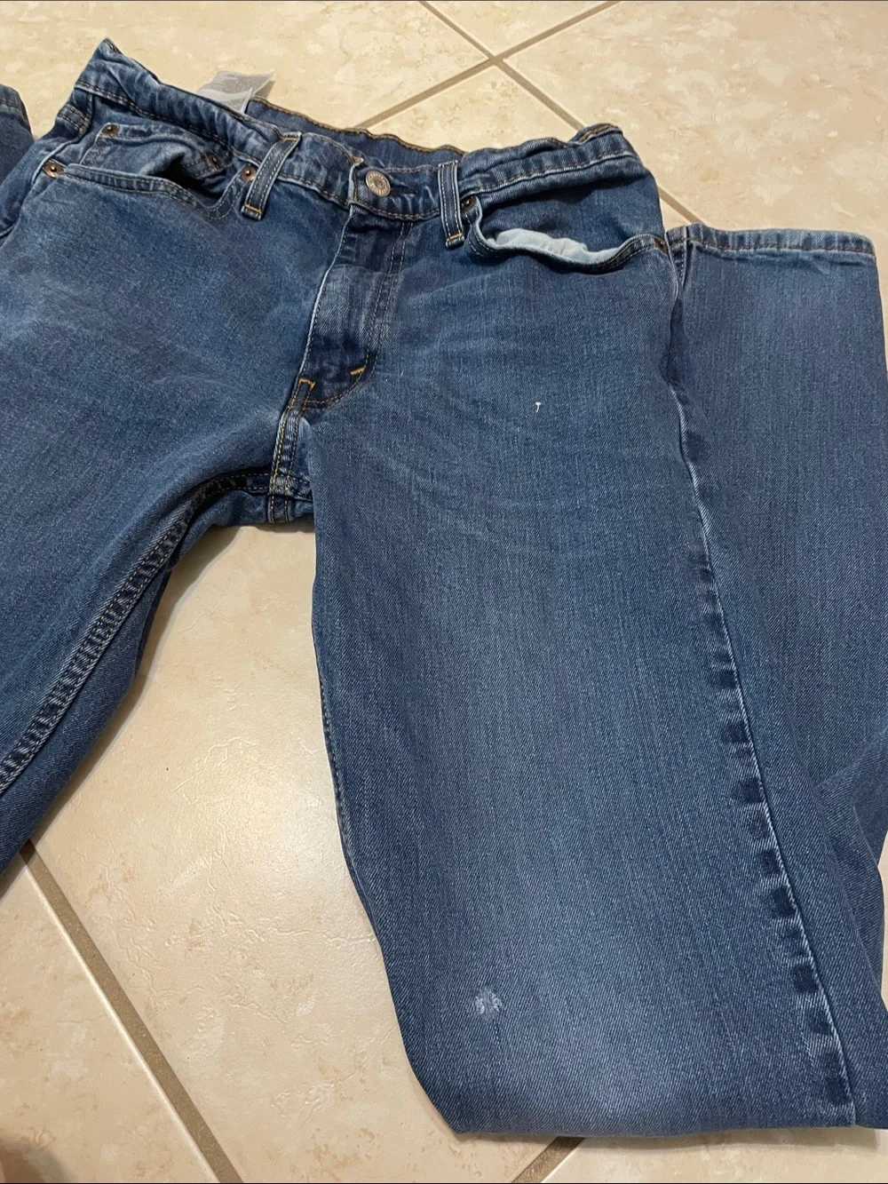 Levi's Relaxed Fit Jeans in Dark Blue Wash